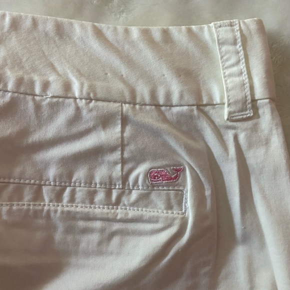 Vineyard Vines 3 1/2 in day boat shorts - Picture 10 of 10